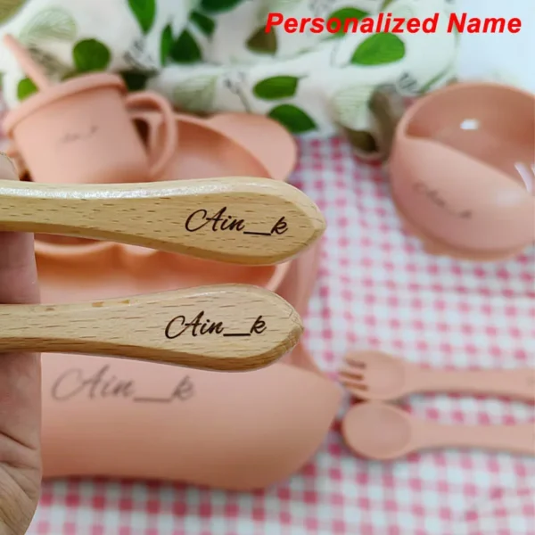 kf-S1f65930ab9854643a010d3ac85786c28b 8Pcs/5Pcs Silicone Tableware For Kids Baby Feeding Set Cartoon Plate Personalized Name Sucker Cup Plate Bowl Bib Newborn Gift